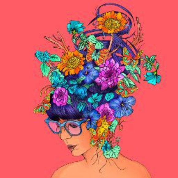 Meet your Posher, Nicole - Picture 1 of 1